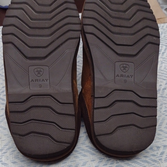 Ariat Tan Shearling-Lined Slippers main image 8